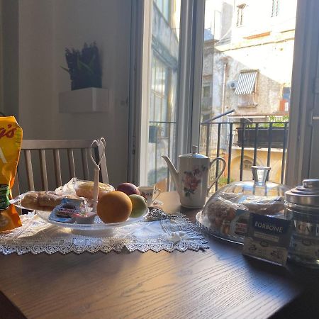 ナポリSilvi'S Houseアパートメント エクステリア 写真